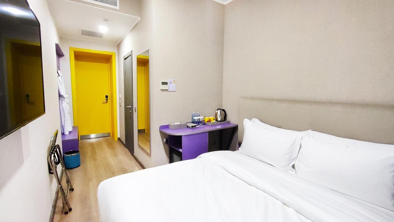 City Hotel Шымкент Экстерьер фото